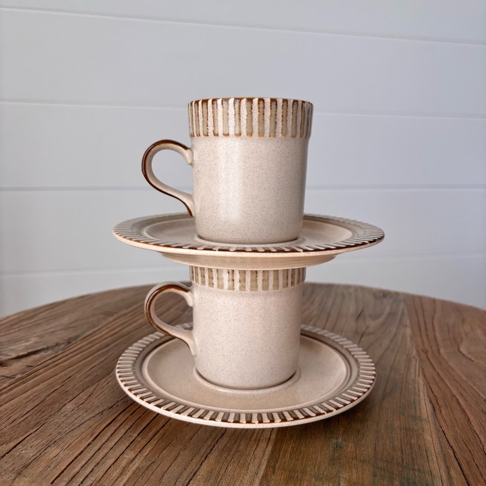 Kasuga Showa Stoneware Coffee Cup and Saucer Two Sets